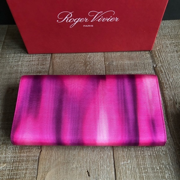NWB ROGER VIVIER BROCHE ENVELOPE BOUGENVILLE FLAP PURPLE  SATIN CLUTCH - Picture 5 of 15